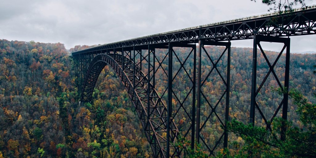 Fayetteville, United States, Old steel bridge,