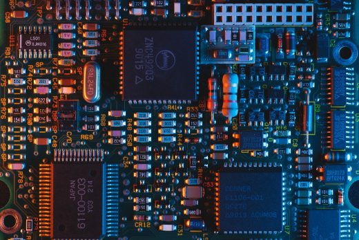 PCB circuit board of electronic device - Photo by Umberto on Unsplash