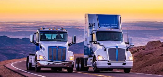 Kenworth T680 and Peterbilt 579 Hydrogen Fuel Cell Trucks at Pike Peak CO