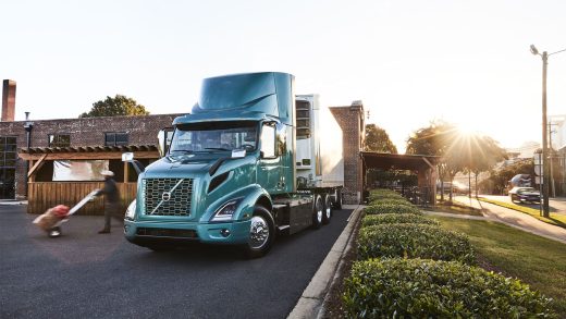 Volvo Trucks North America VNR-Electric being used for deliveries to store in sunset